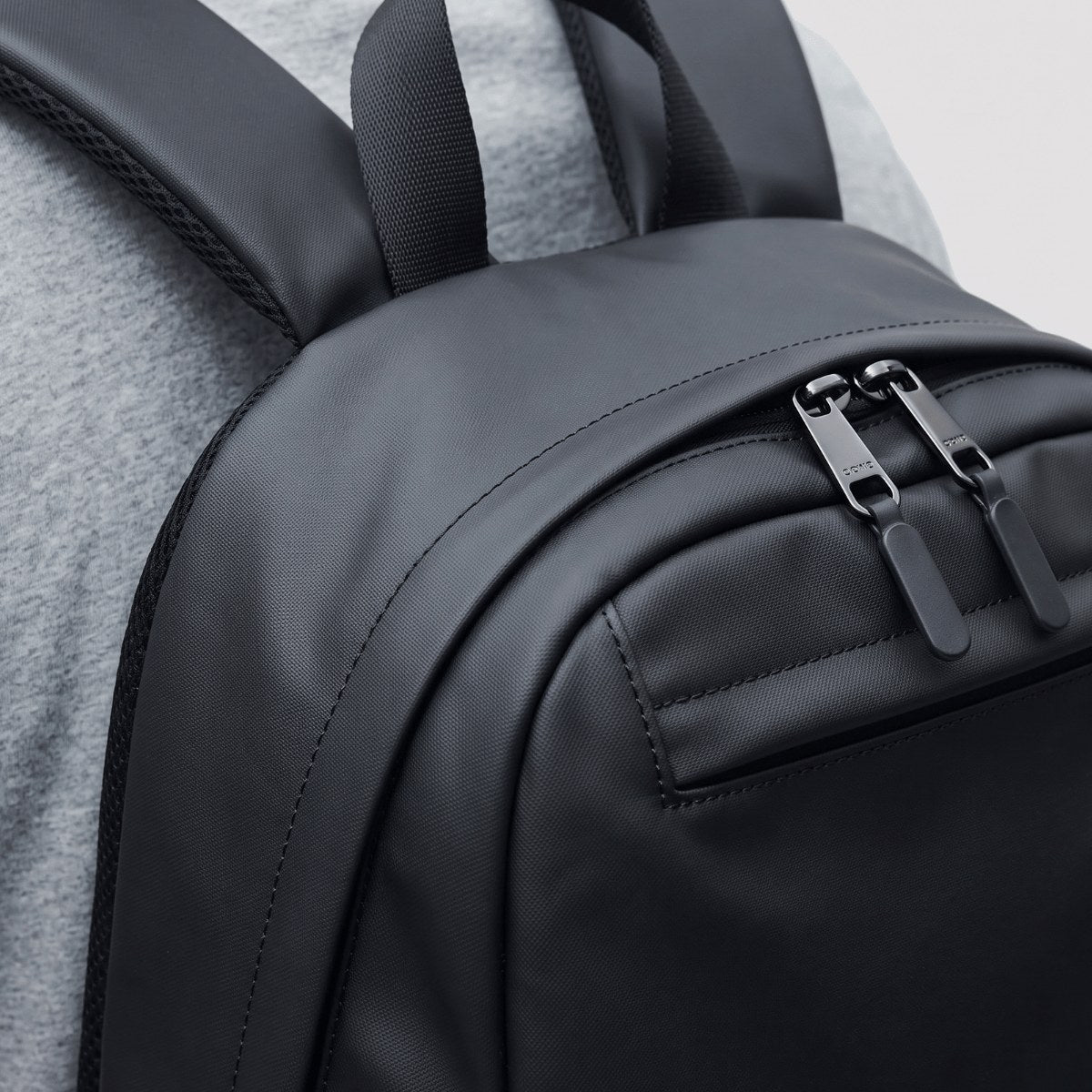 mens-water-resistant-backpack-the-envoy