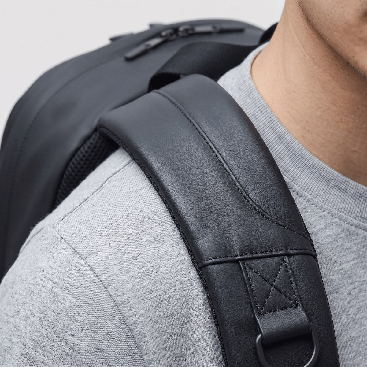 mens-water-resistant-backpack-the-envoy